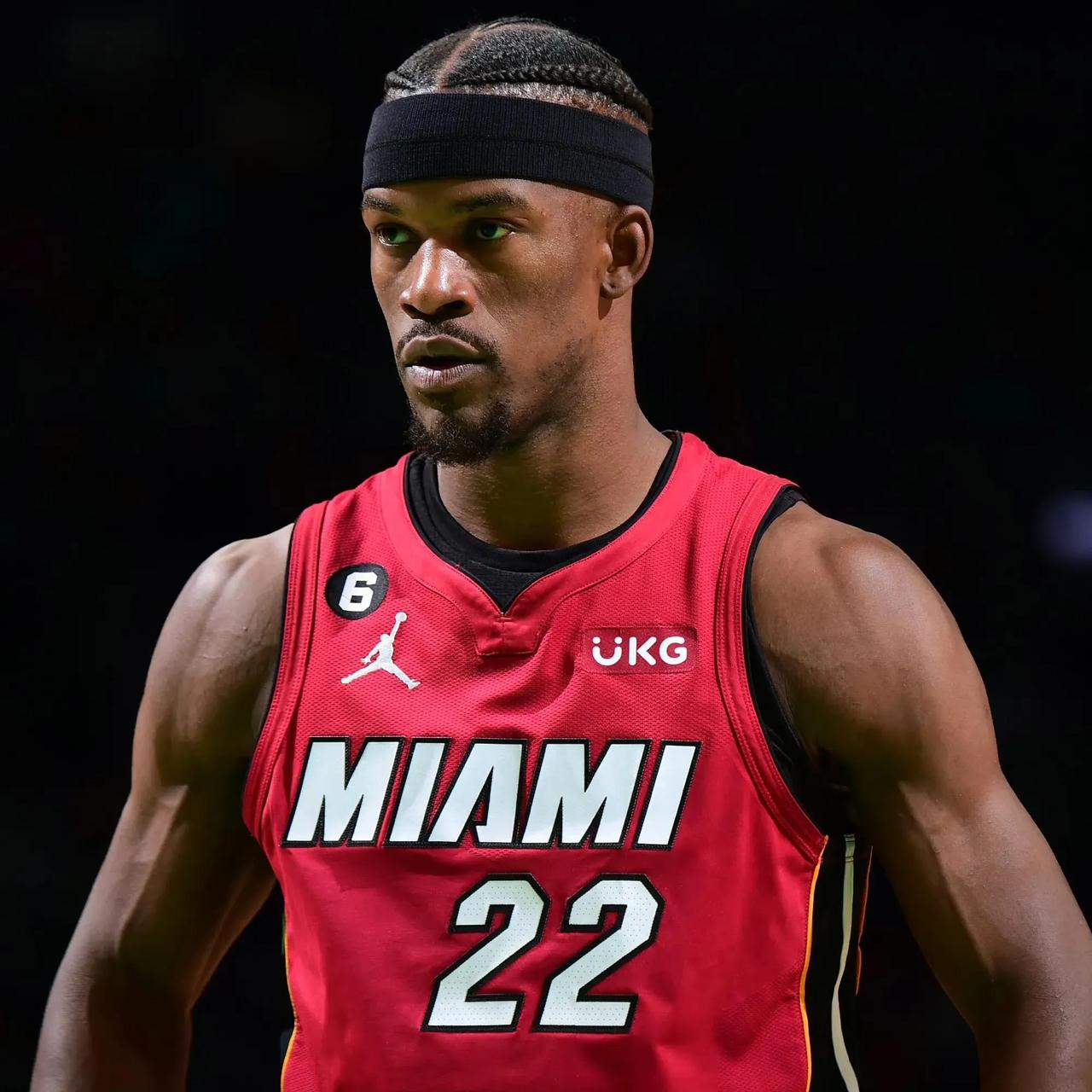 湖人这两笔交易值吗？这套阵容夺冠希望大不大？

1、拉塞尔＋席菲诺＋1首轮换凯斯