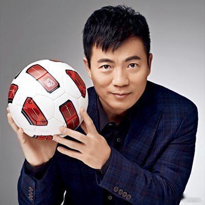 世界杯不是黄健翔的舒适区是统治区 听完黄健翔的专业分析，才懂什么叫“姜还是老的辣