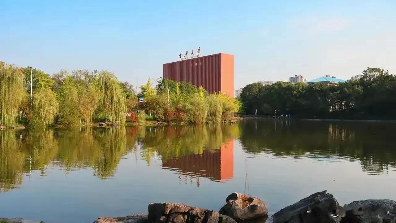今朝驿外觅桃花
