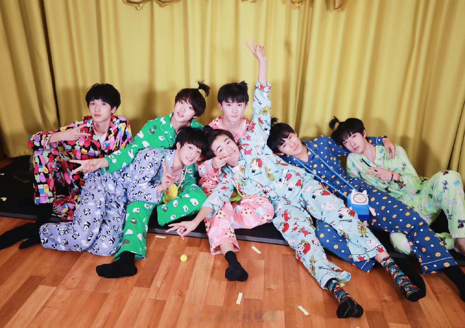 时代少年团根本不用保 连对家都感慨，二代成员个个能独当一面，单凭自身实力就稳稳站