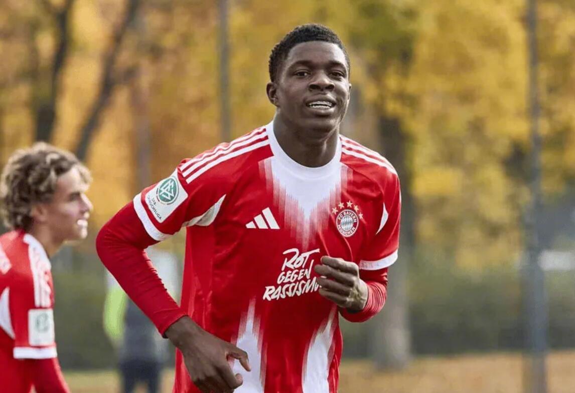 据拜仁跟队记者Philipp Kessler的消息，该记者更新了拜仁本轮的比赛名