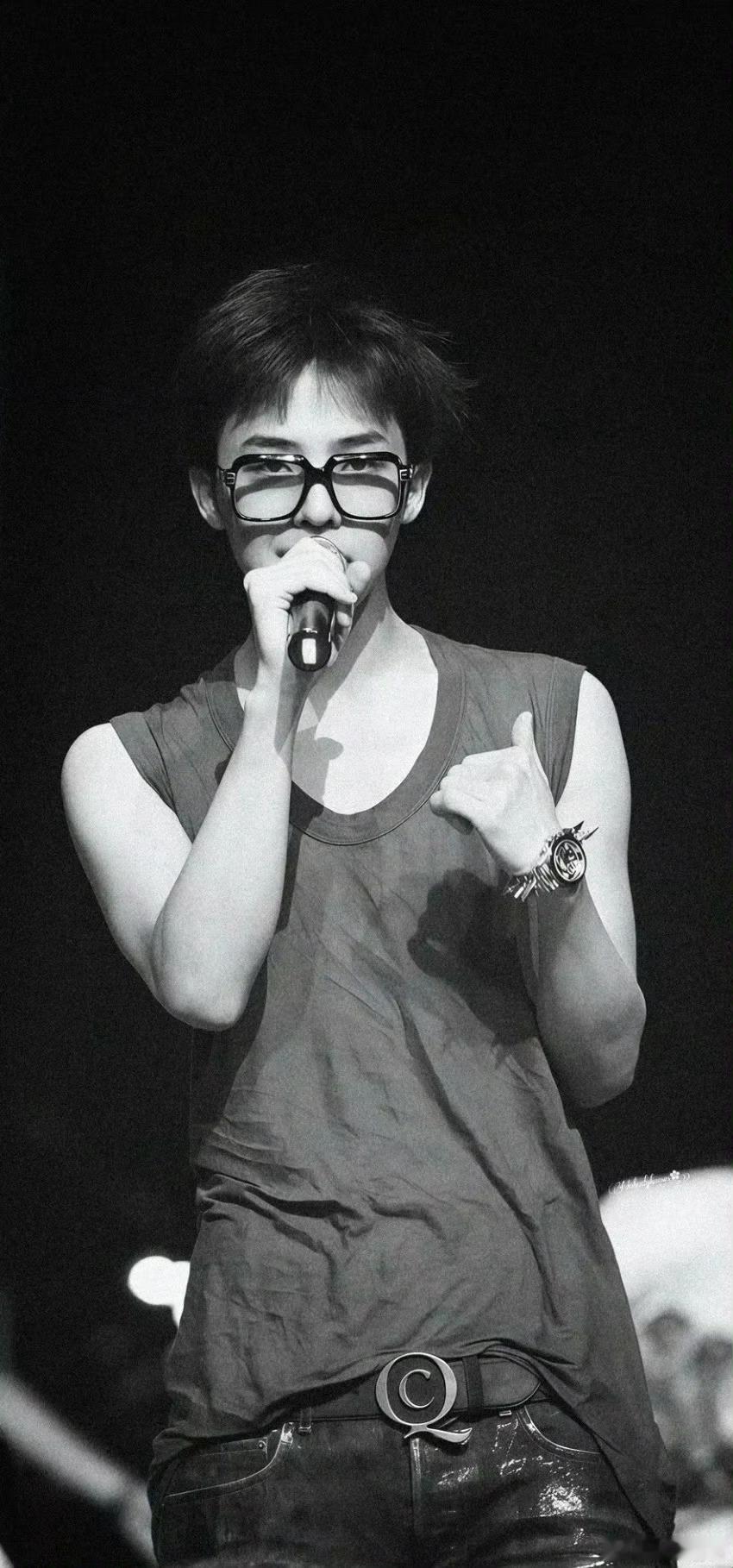 权志龙你让中饭拿什么输 曼谷见面会太值得冲！权志龙出道二十周年首秀，专属中饭的中