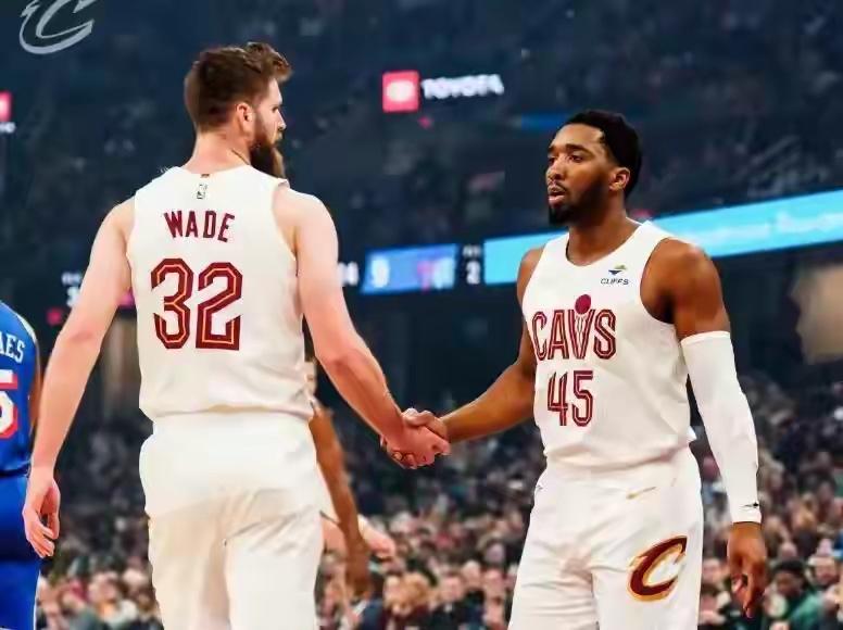 一场93-92给骑士送上大礼！对阵形势基本出炉，哈登争冠仍有难度
NBA常规赛继