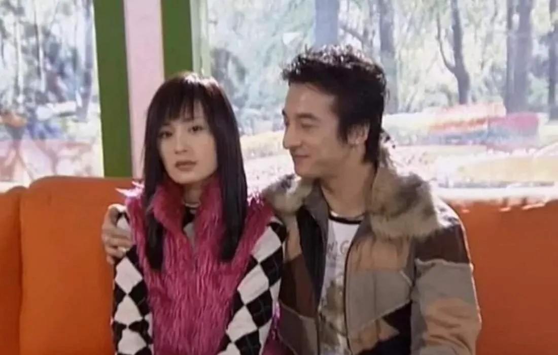 第一次认不出，第二眼vocal这居然是杨幂！！！