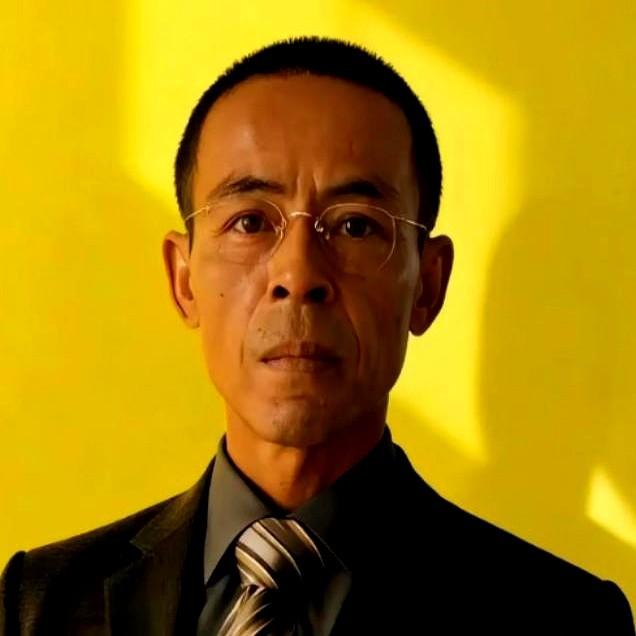 鸡排哥想一路炸到全国，结果刚出门就被湖南、四川的网友喊停。

他直播说只想请粉丝