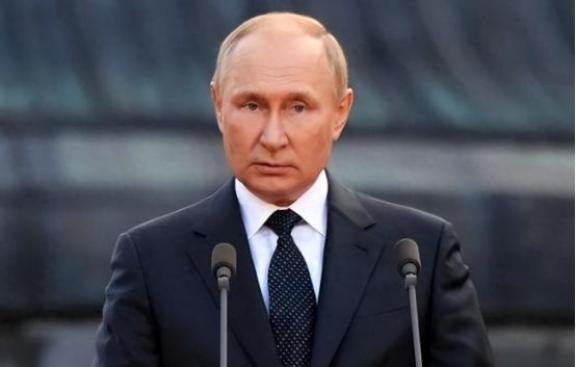 普京开始反思，俄罗斯不该再防着中国，3年战争间他们明白了很多。

俄乌冲突爆发后