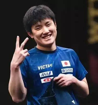 怪不得高市称，中日发生战争，会有大批中国人替日本人往前冲！

中国队8:1卫冕的