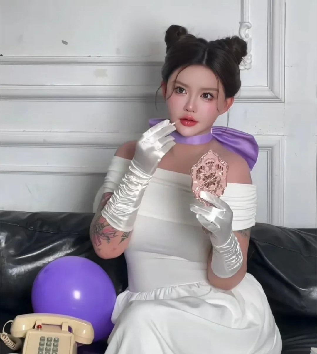 韩安冉曝男友长相撞脸贾斯汀比伯韩安冉直播自曝新恋情，新男友金发碧眼撞脸贾斯汀·比