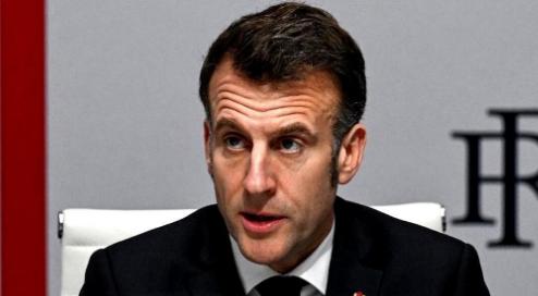 伊朗那边刚传出噩耗，一所小学被炸成平地，一百多个孩子瞬间没了，转头法国总统马克龙