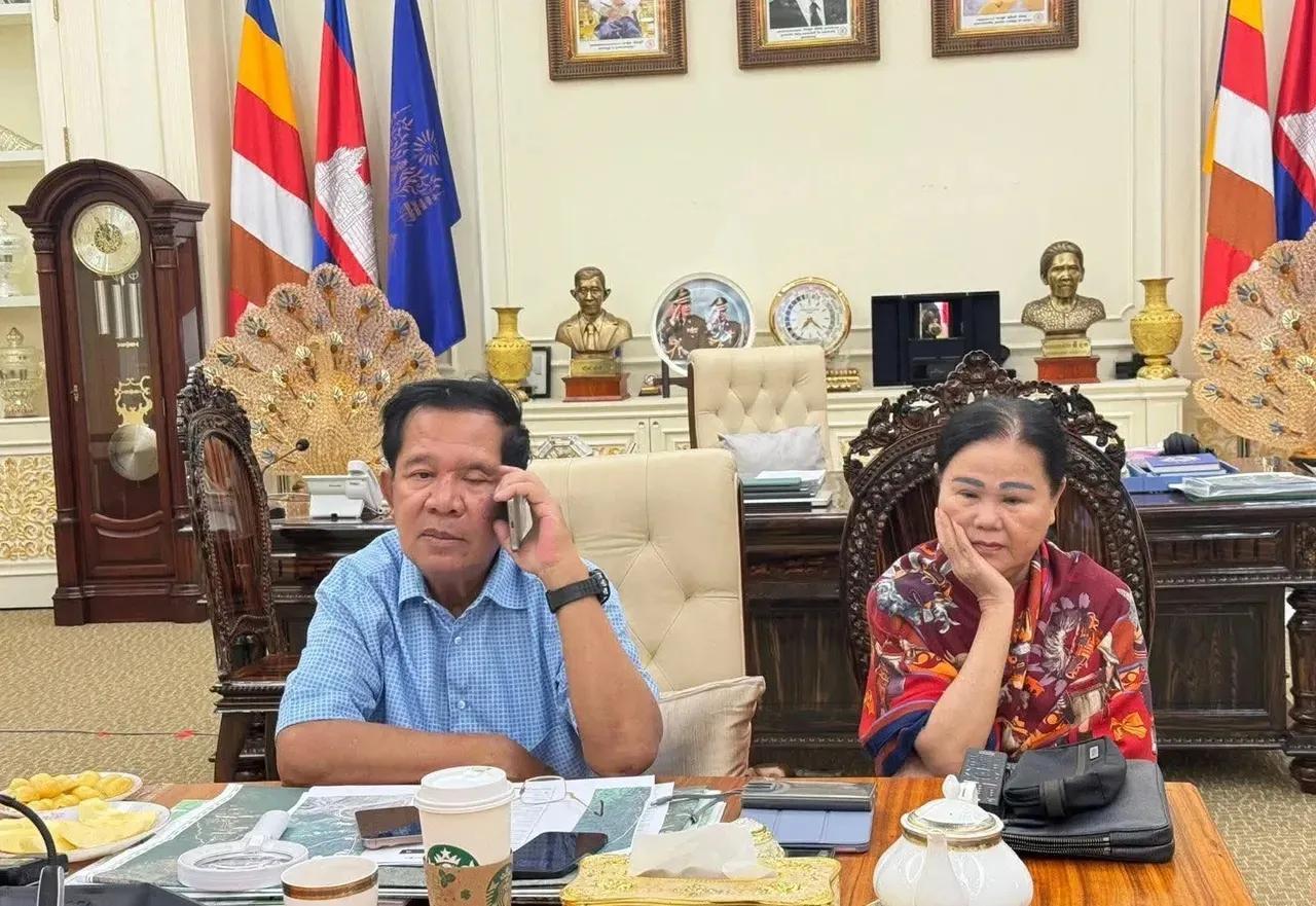 被俘的柬埔寨士兵舒服日子可能要到头了。据报道，柬埔寨首相洪玛奈首相和他的团队正在