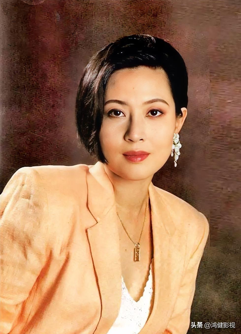 大家还记得这位女演员吗？
她现年66岁，福建漳州人，毕业于上海戏剧学院77级表演