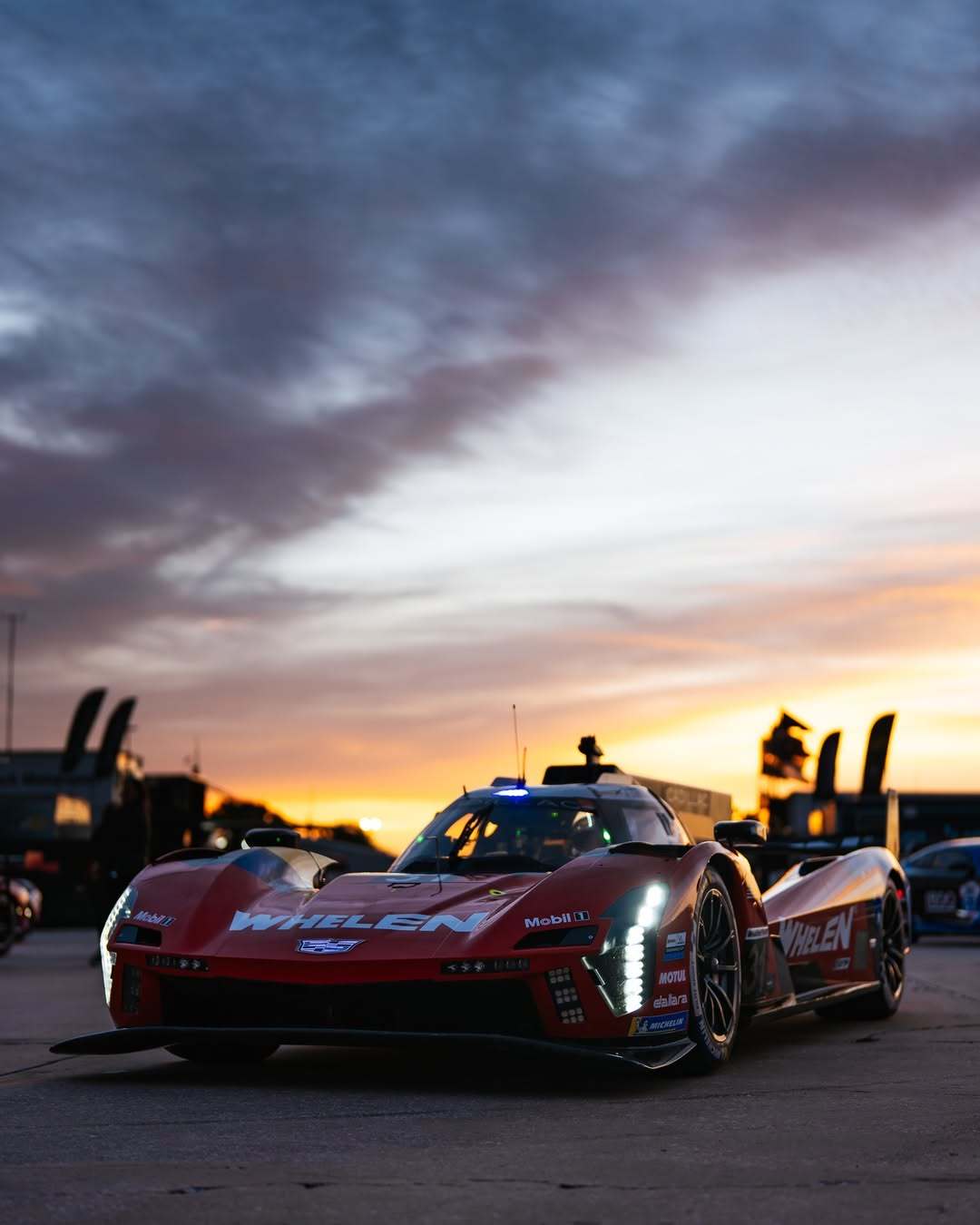 原来Action Express Racing也在赛百灵12小时给自家的凯迪拉克