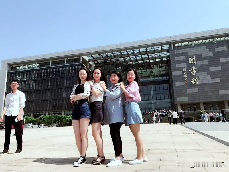 想不生病少生病，得从生活各方面入手。生活习惯上，要规律作息，每晚保证7 - 8小