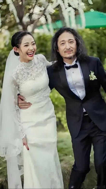 万千惠和三宝的婚礼这是狂欢到什么程度了？万千惠称自己和三宝的婚礼非常私密，只邀请