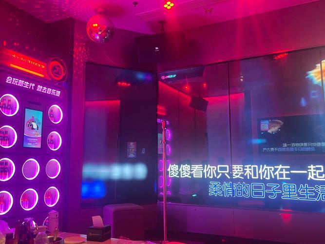 这个问题，什么是莎舞厅的隐秘事？渝都舞厅莎舞基本也是从城市舞厅传过来的原来没有。