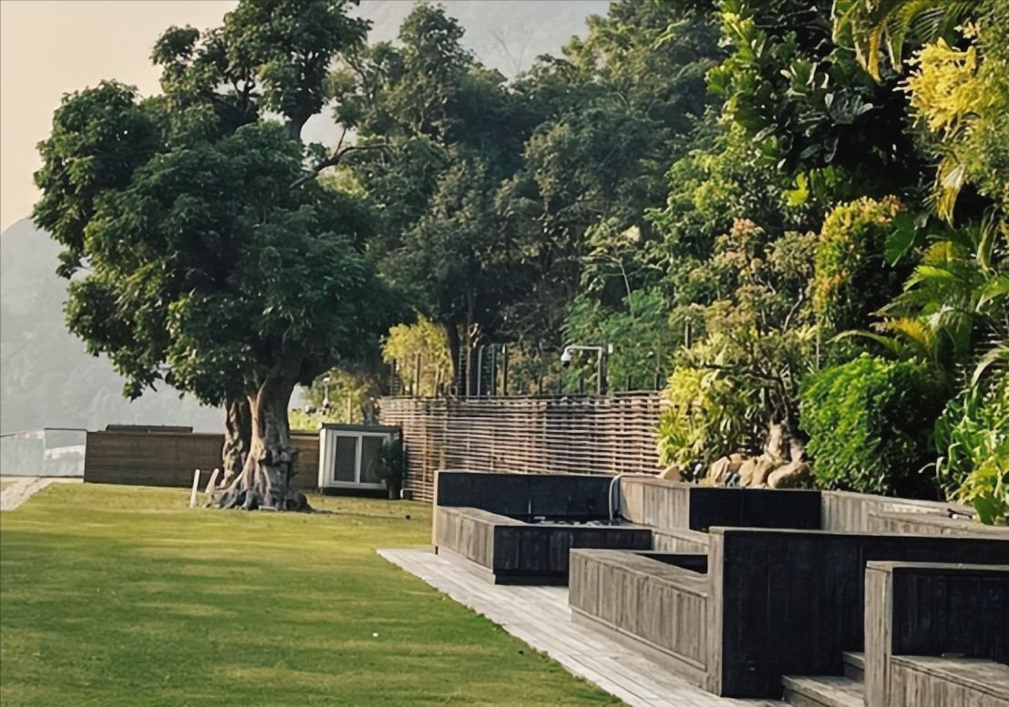 男人看完千万不要哭，因为永远没有人会心疼你。
90%的男人都会被老婆嫌弃，被当成