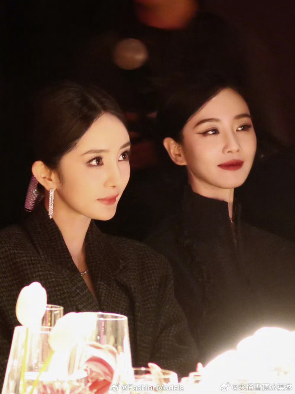 杨幂为39岁的刘诗诗庆生满意的 