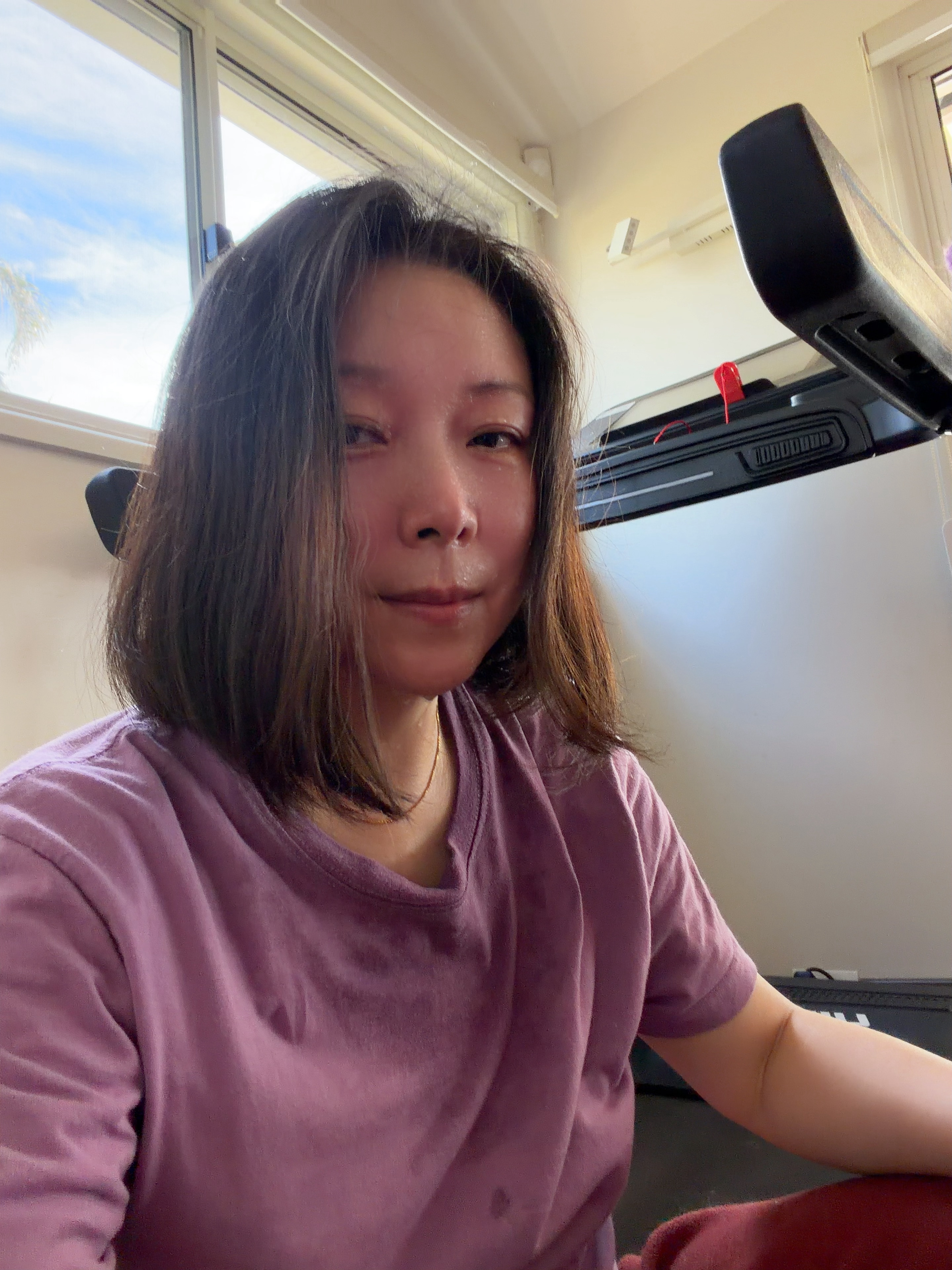 锻炼结束。去洗澡。 