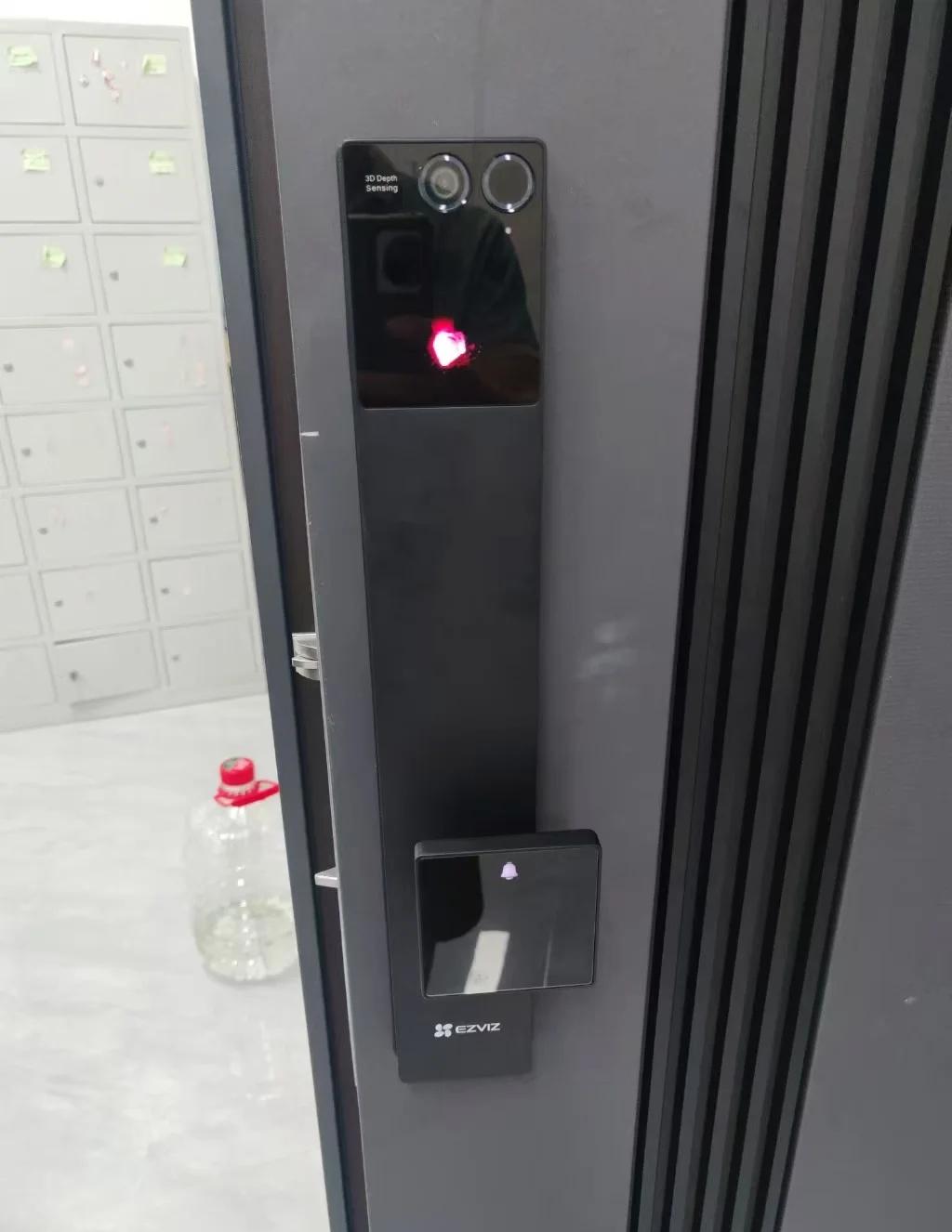 萤石Y5000FVP霸王锁体安装完成
4.0模组，刷脸开门秒开！
400万像素+