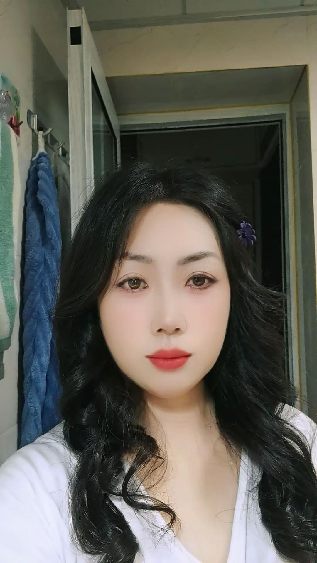 长卷发造型