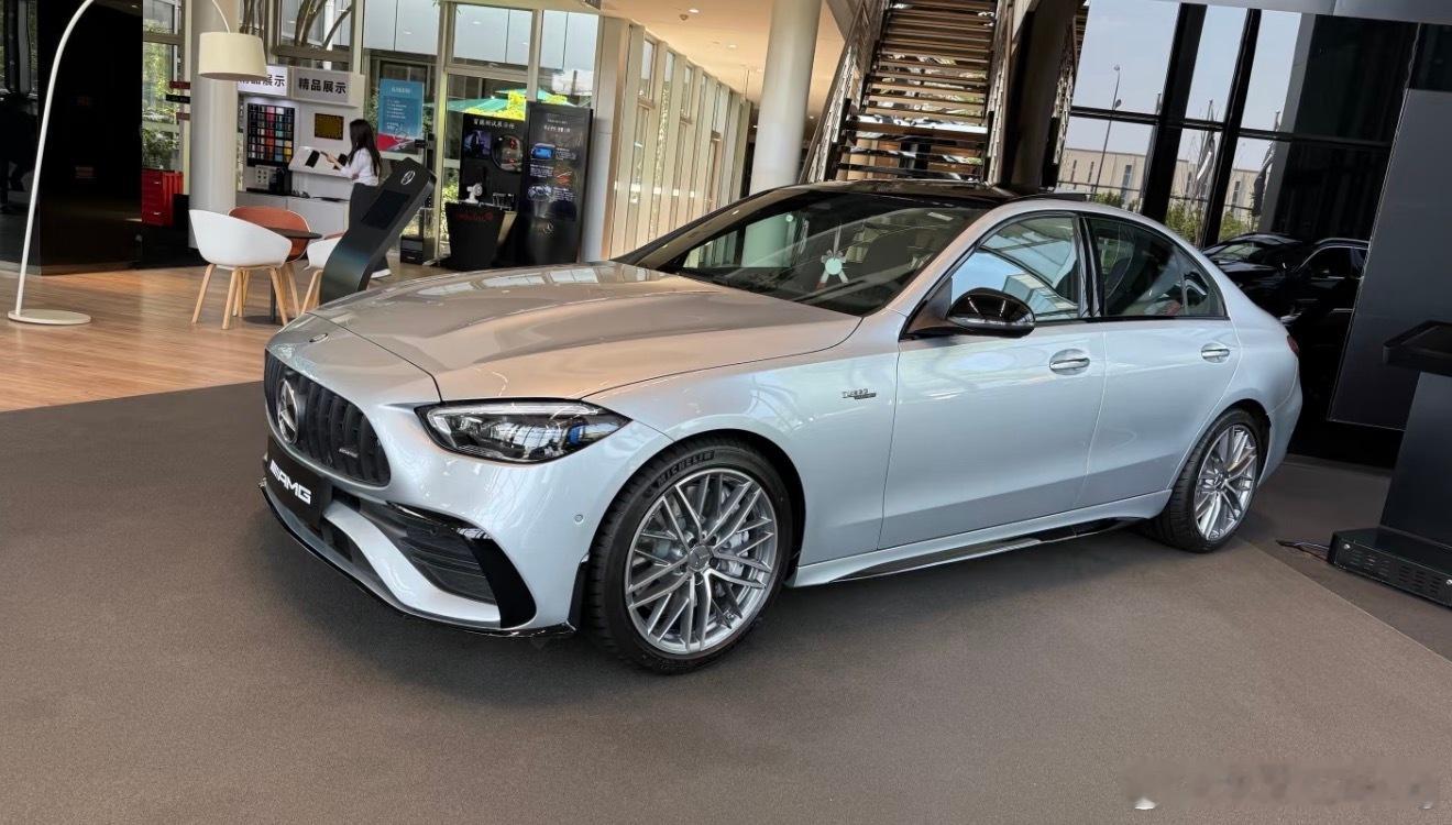 奔驰C43 AMG 时空银 老旧燃油进口车指导价549000元选装12800 柏