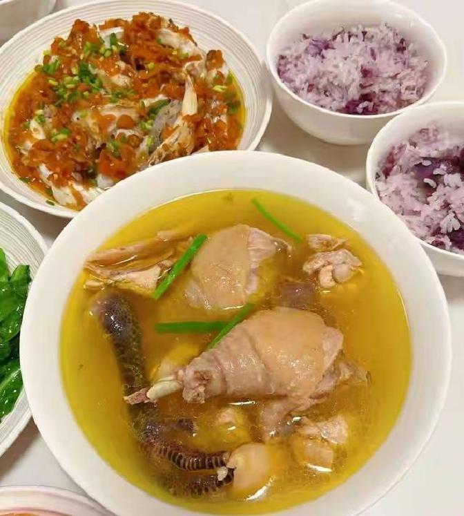 冬天一到，街上到处是裹得严严实实的行人，医院里咳嗽声此起彼伏。专家早有提醒，寒季