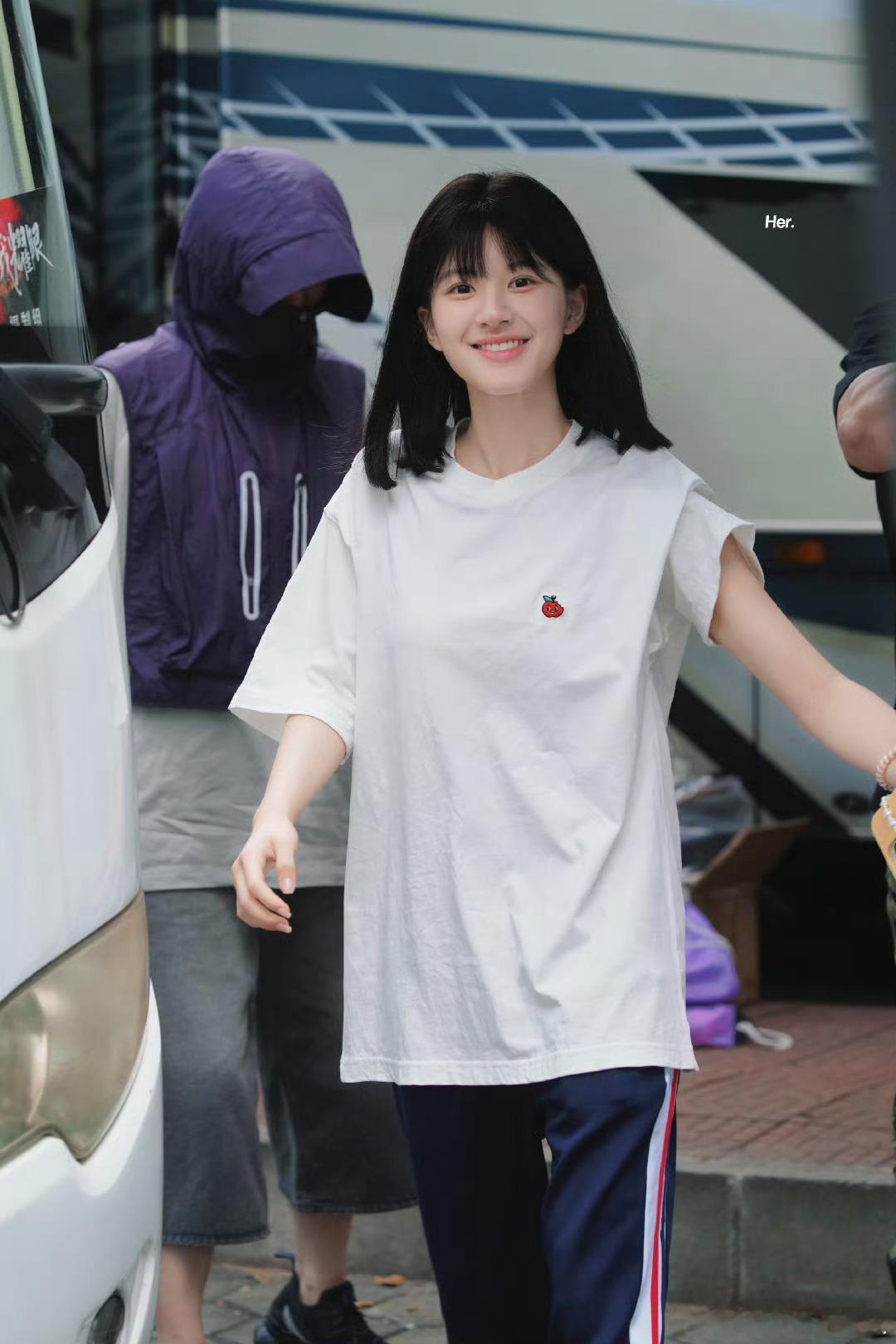 #赵露思放大版沐言# 赵露思这套造型好像放大版的沐言啊！好可爱好可爱[憧憬]！好