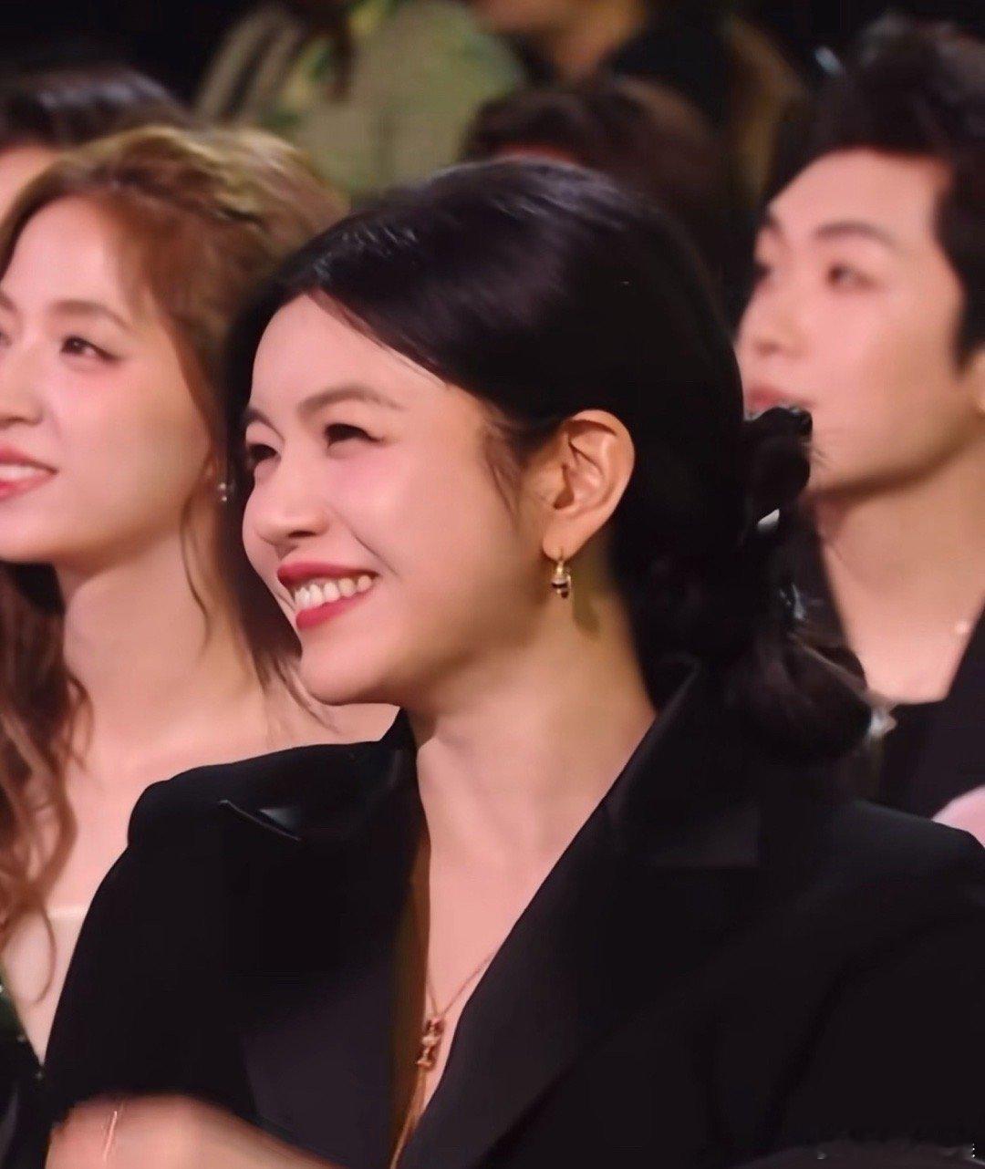 陈妍希的少女感实在是太浓了，感觉特别的可爱 