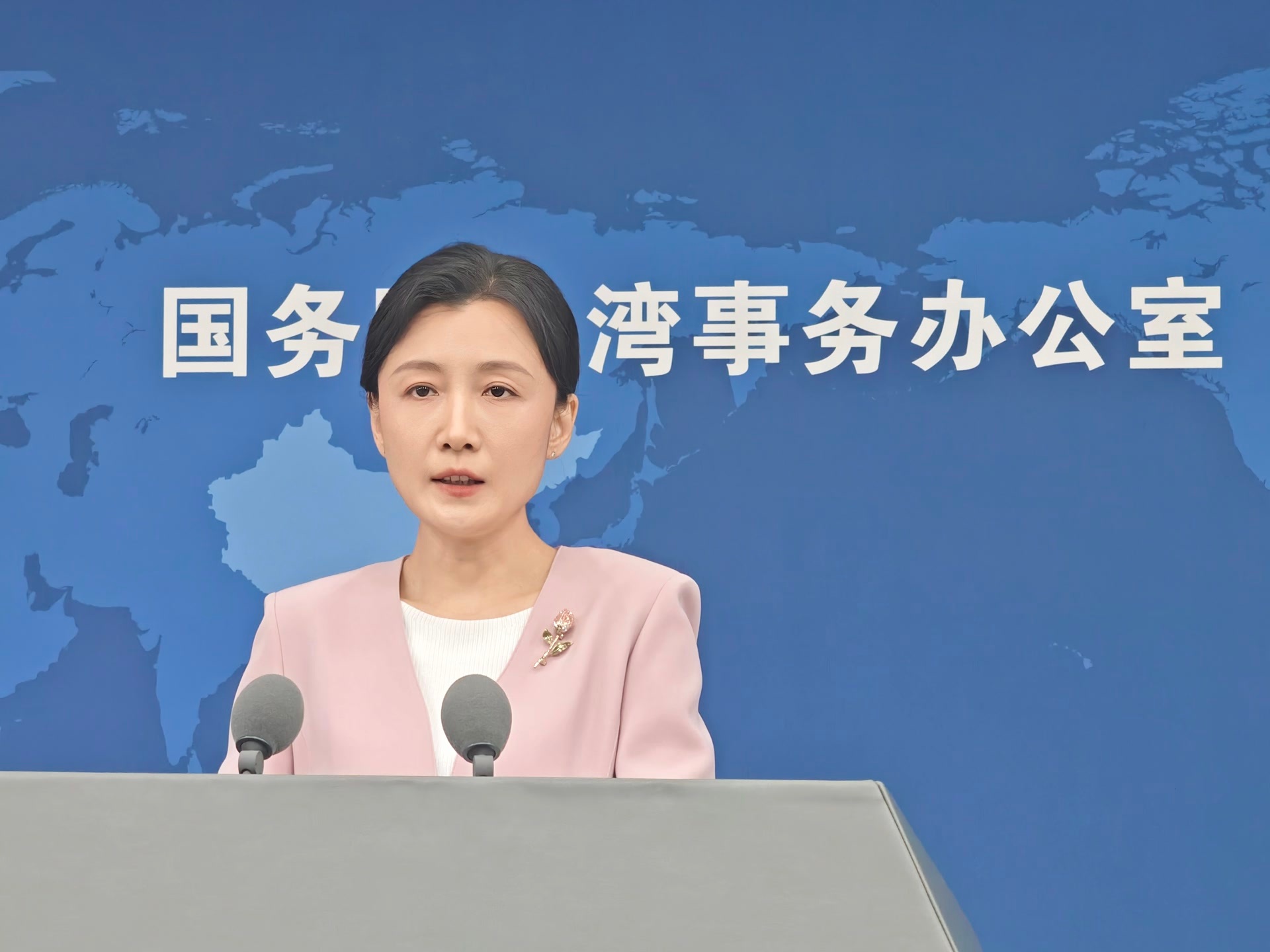 【#民进党当局拒绝张雪机车进入台湾#，国台办回应】国务院台办22日上午举行例行新