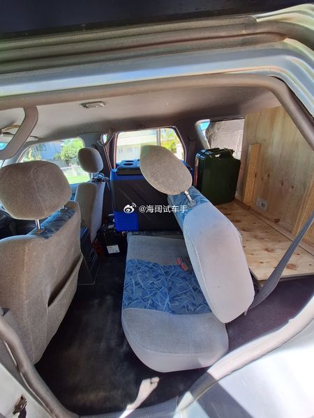 怕翻得，这是2001年在土澳上的牌，就说是自动挡跑了27万多公里，其他的没介绍，