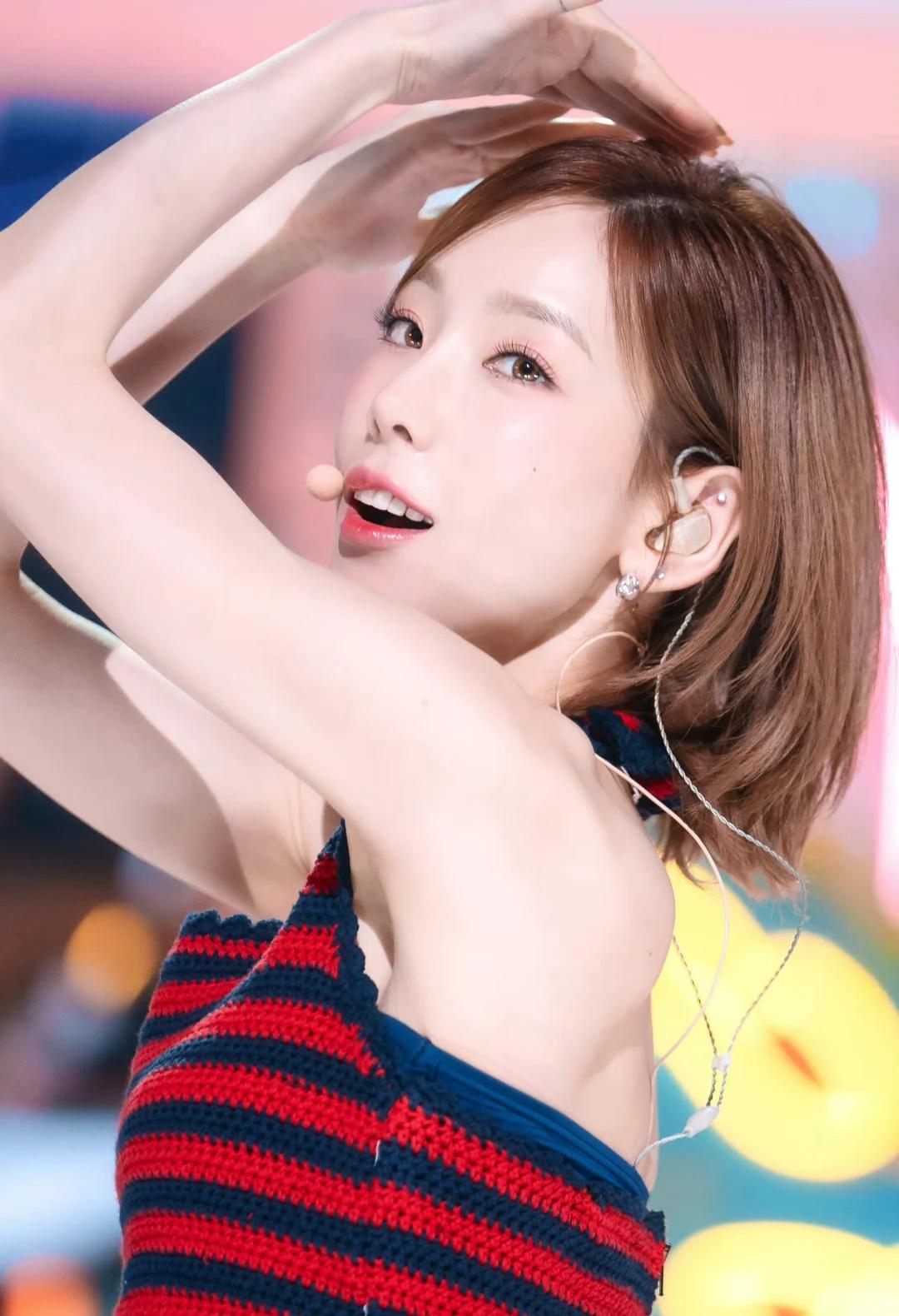 好美的短发小猫🐈
金泰妍 女爱豆 Kpop 短发 舞台 日常 壁纸 眼睛亮晶晶