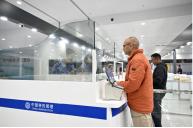 从12月22日起，印度人就可以在线申请中国签证了！这让不少印度人欣喜若狂，英国媒