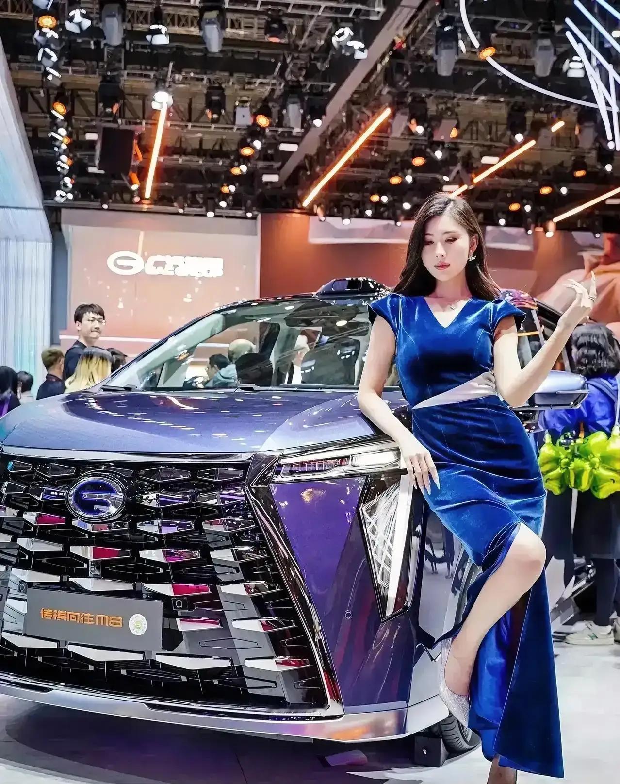 听我一句劝，买MPV不纠结：

1、50万——腾势D9
2、40万——买传祺向往