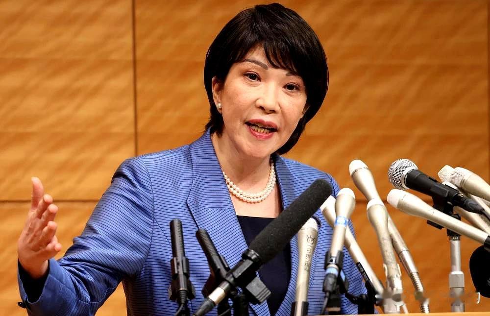在8月15日的纪念活动上，日本首相高市早苗的致辞引发强烈反响。81年前的那一天，