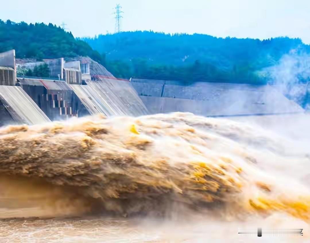 同样是母亲河，为啥黄河上面没船，长江却一年运货40多亿吨？

这个问题问到点子上