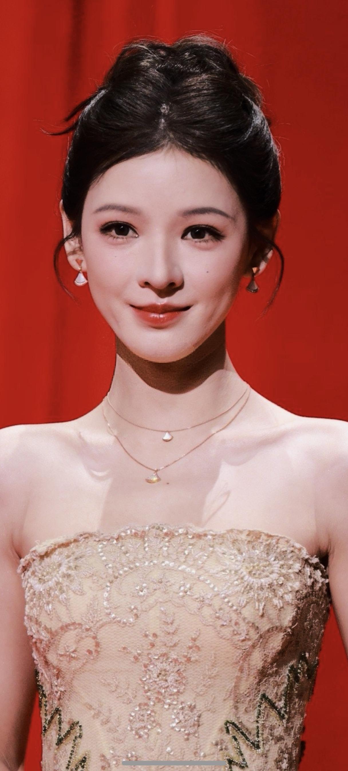 女明星照片分享予曦这生图也太美啦！时尚千金的既视感