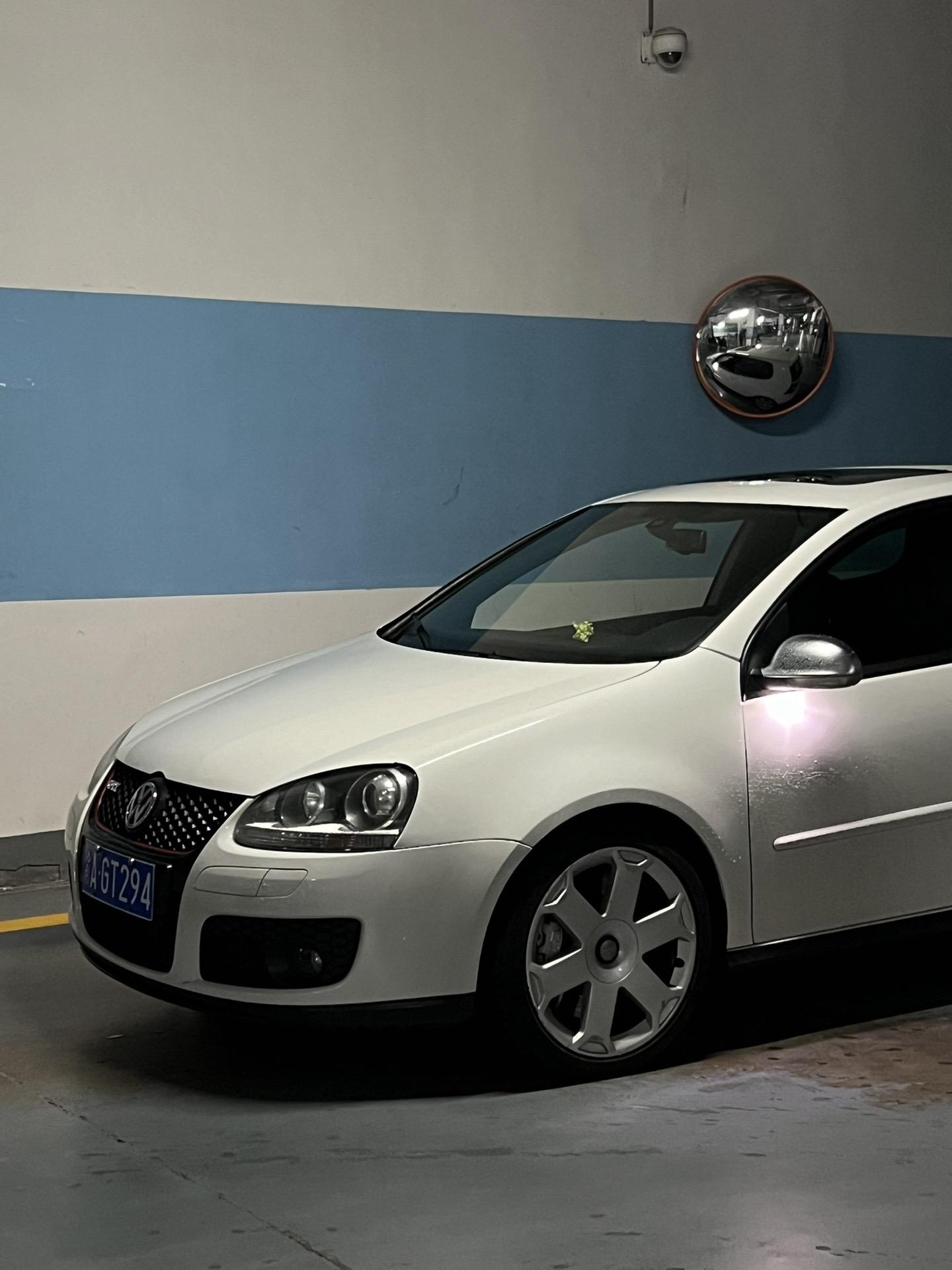 梦中情车 大众Golf GTi.