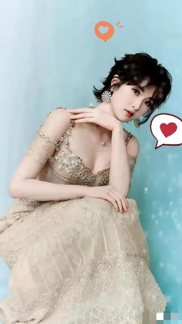 有人聊起姚安娜上学时的趣事，说有男同学追她，她一本正经回：“我爸是卖手机的，供我