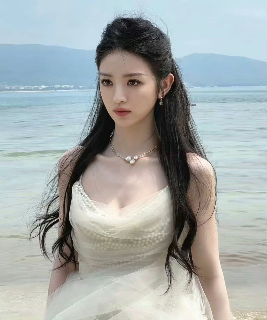 田曦薇没有刘海也超美此女就这么展示天资吗没刘海好不一样的美啊都好好看啊到底谁在说