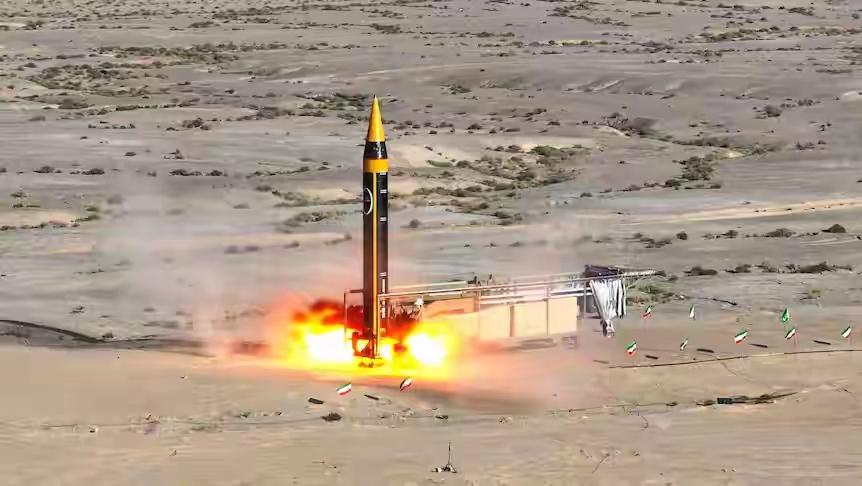 伊朗此时试射可打美国本土的洲际导弹有何意图？
日前，伊朗试射了一枚自主研发、射程