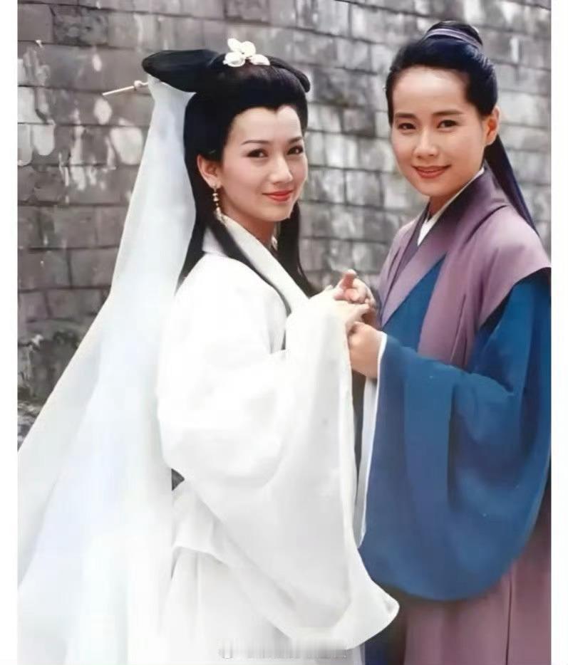 这场梦幻联动给你带来的惊喜，这波“次元壁”的碰撞太有意思了！赵雅芝回应时那温柔又