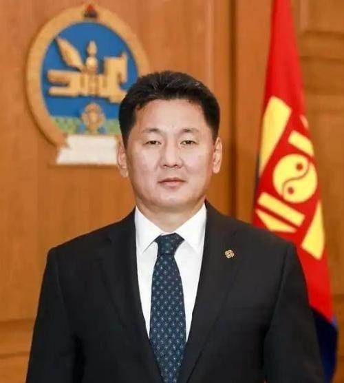 蒙古国上午十点加入的北约，到了下午两点估计他们就不在了，蒙古国作为一个与中俄相邻