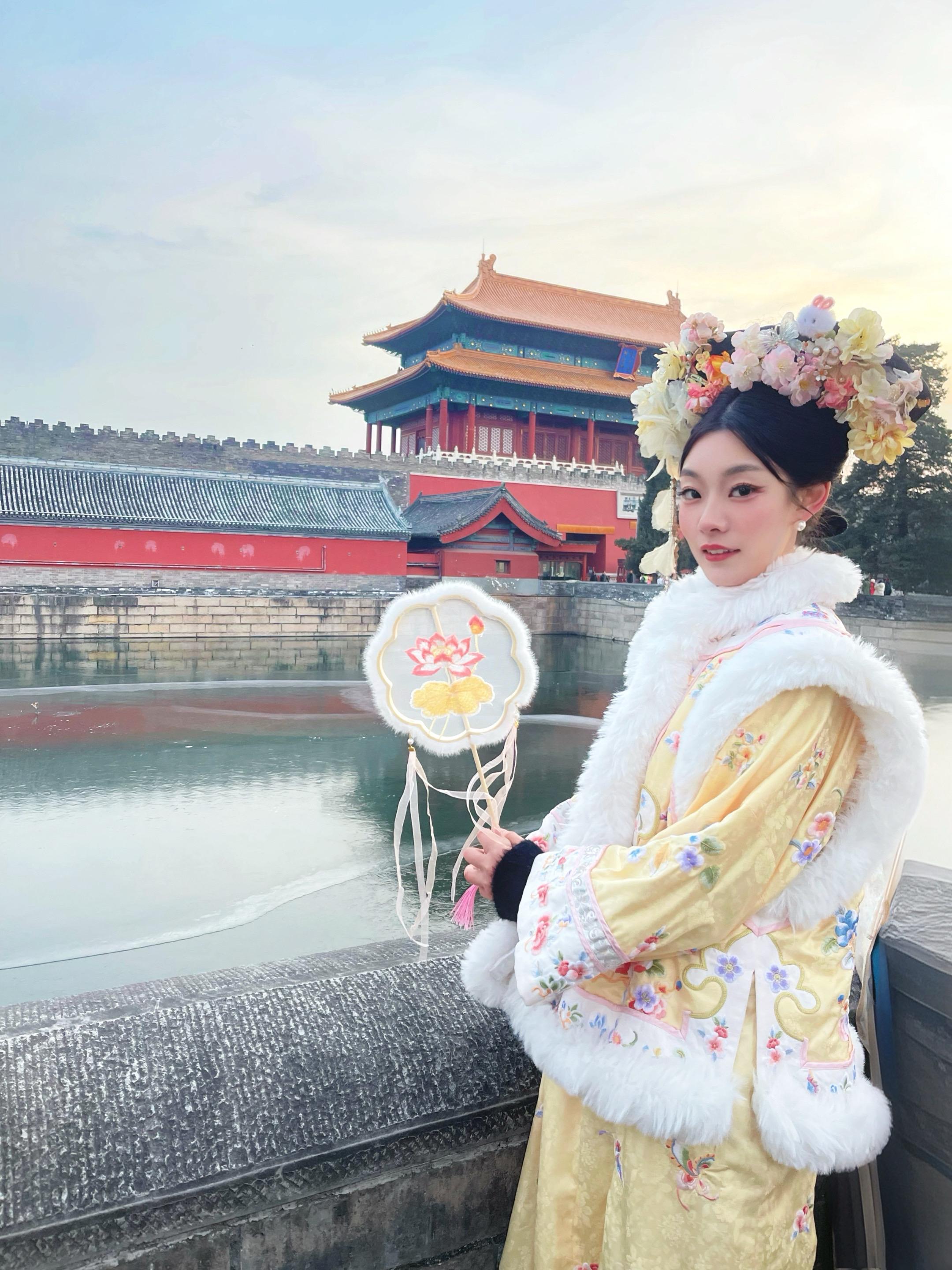 献上一句格格吉祥 我皇阿玛必有重赏⌯>ᴗo⌯ಣ