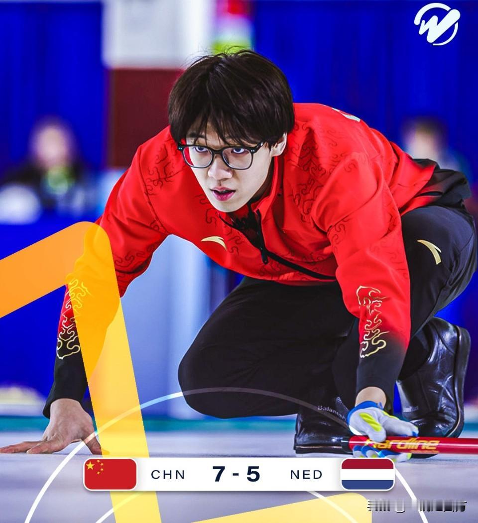 正在加拿大基洛纳进行的米兰冬奥会冰壶混双落选赛进入小组循环赛第三轮，中国组合叶紫
