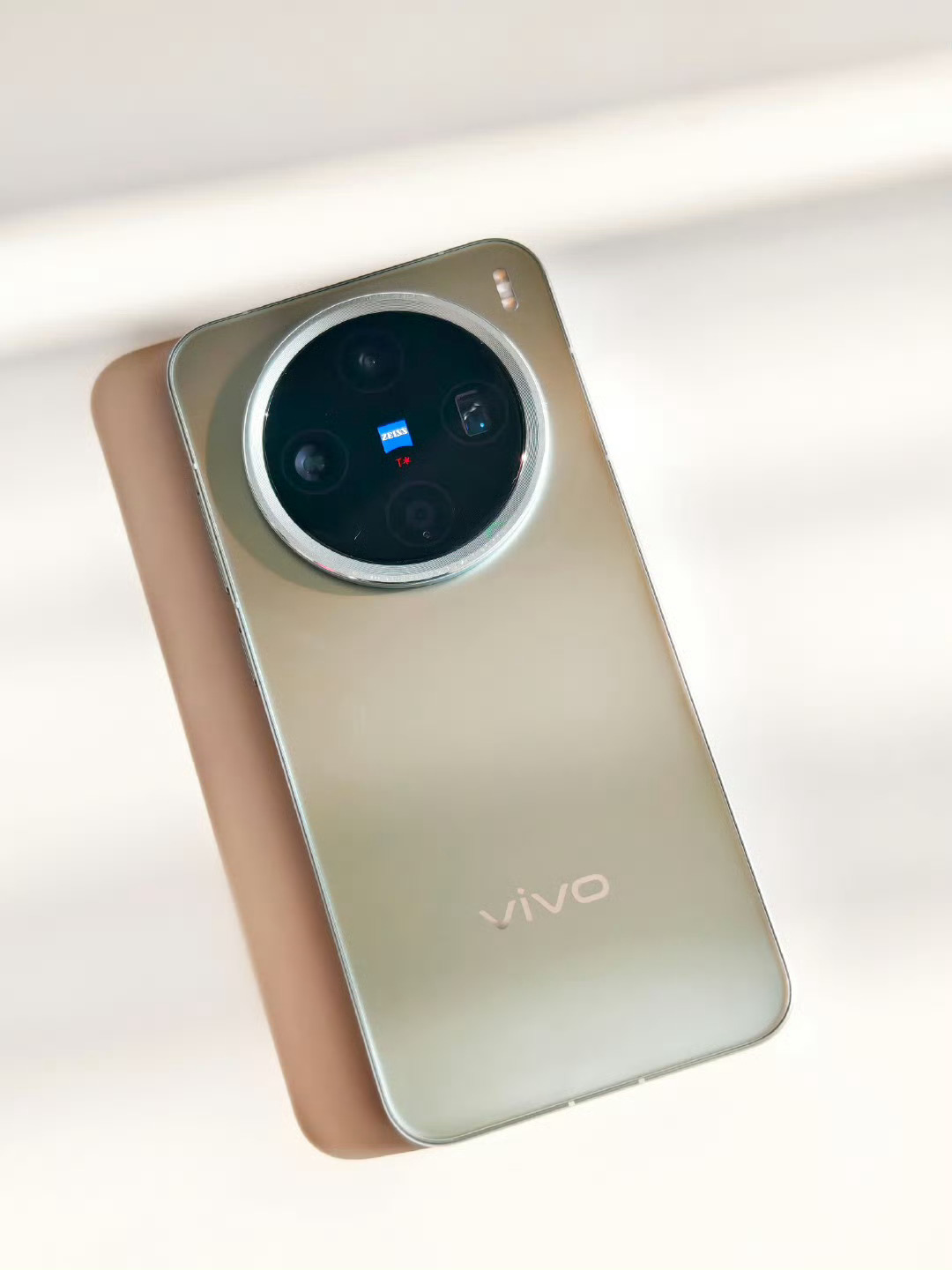 国补会影响25年新机定价吗 我觉得大概率不会。因为6000内这个价位段可选的机型