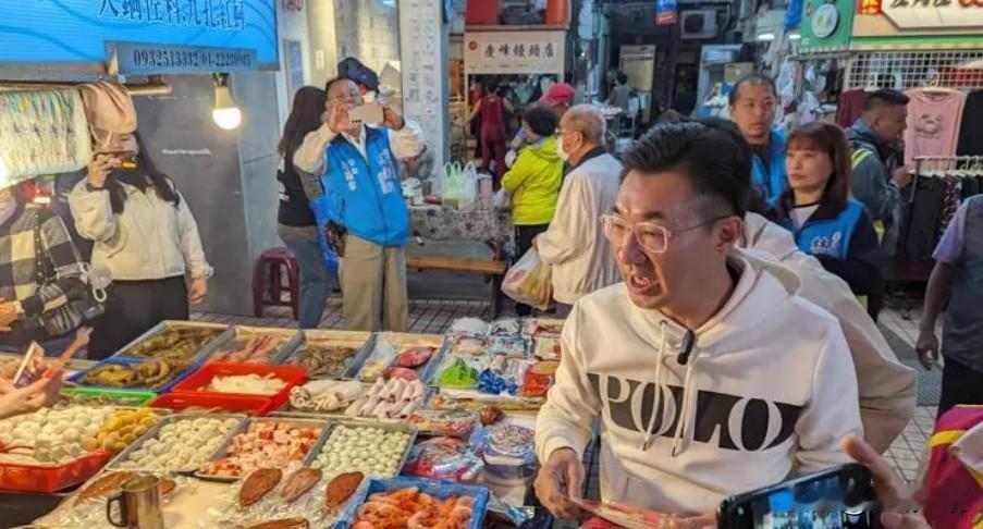 年假第一天江启臣继续发春联 台中市长提名“团结优先、交给党中央”

春节9天连假