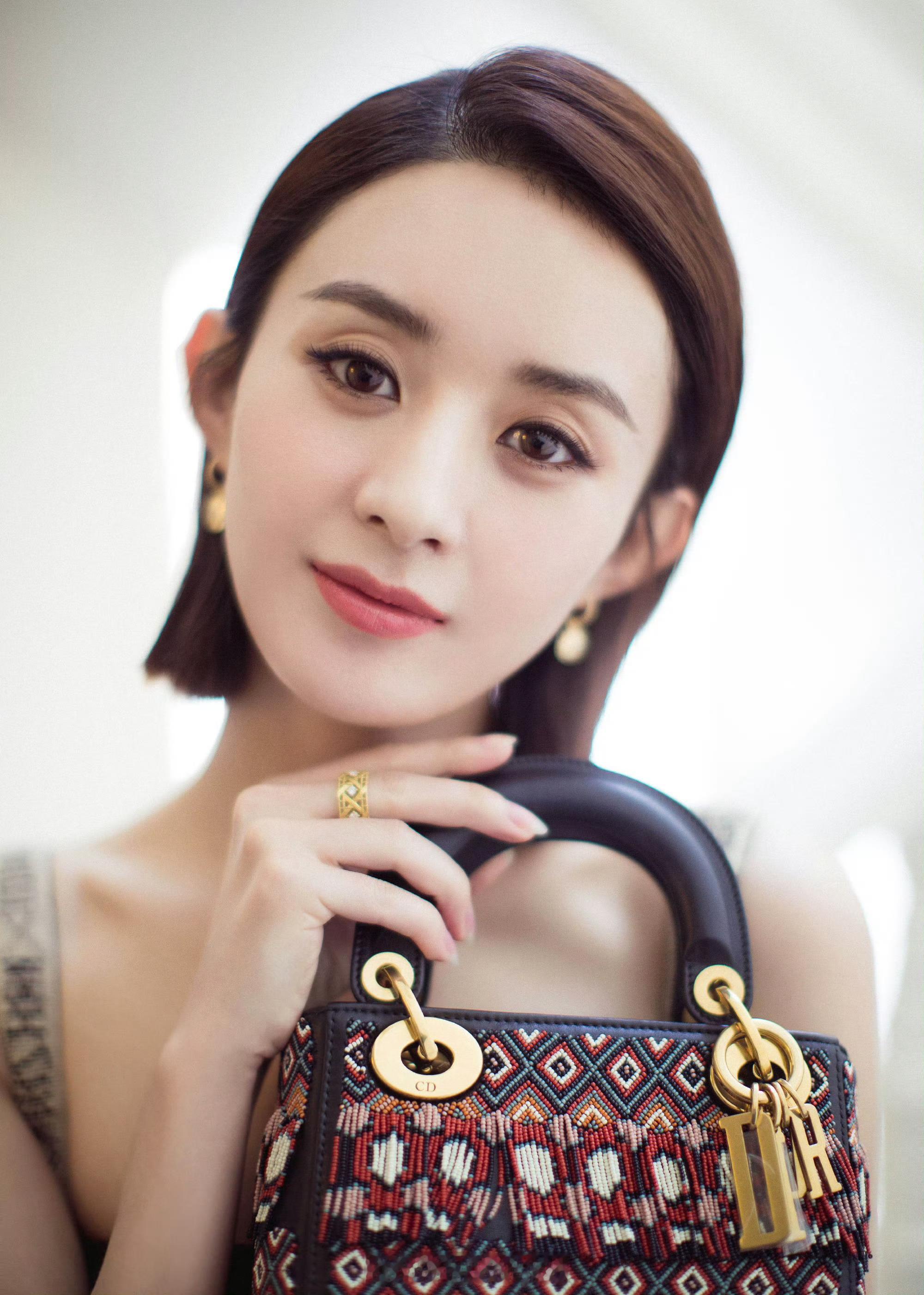 小丽什么时候能够再次闪耀时装周？and you？