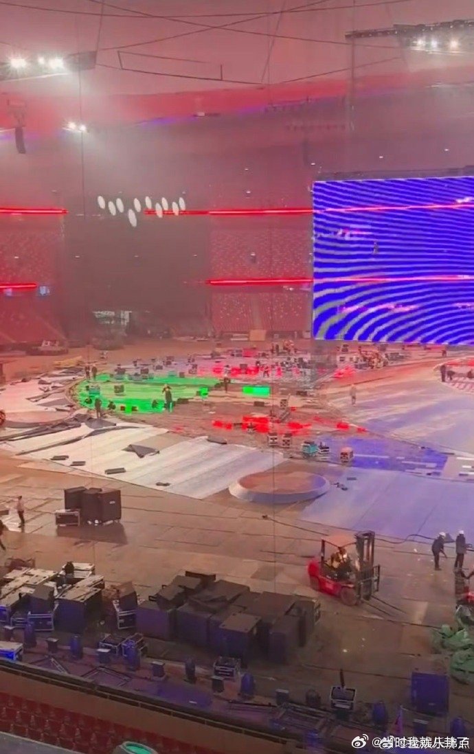 张杰鸟巢演唱会是1982闭幕式吧 杰哥演唱会顶级配置，倒计时开始！！好期待🤩张