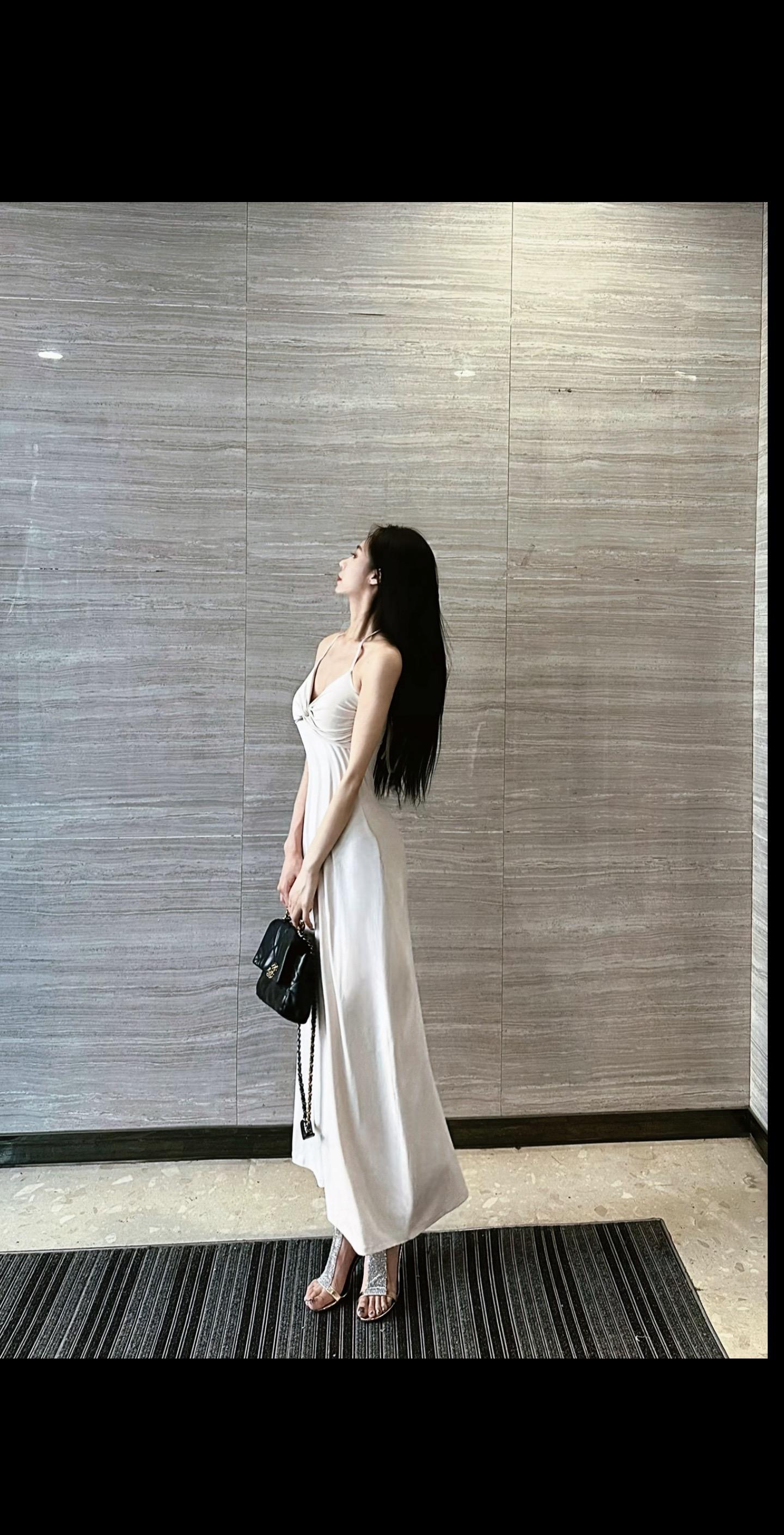 而我拥火自焚，只为片刻炽热