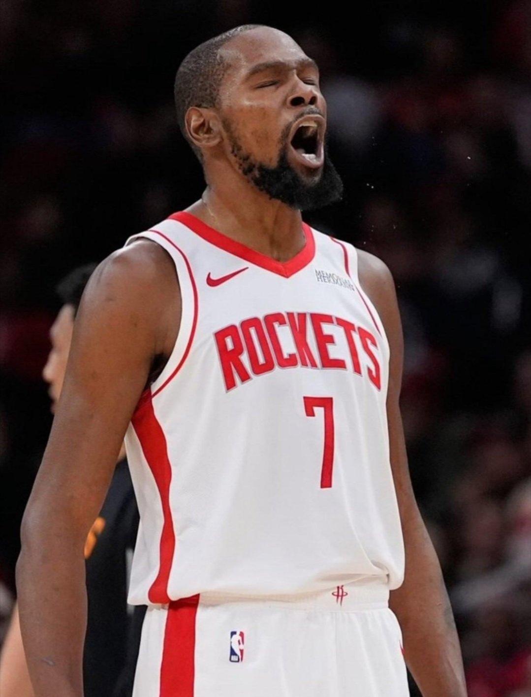 杜兰特彻底嗨了！不仅仅是因为火箭113-108逆转魔术，更是因为——

1.乌度